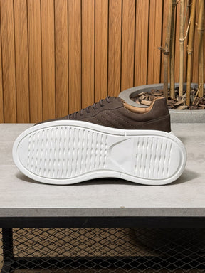Sneaker Line True Hero