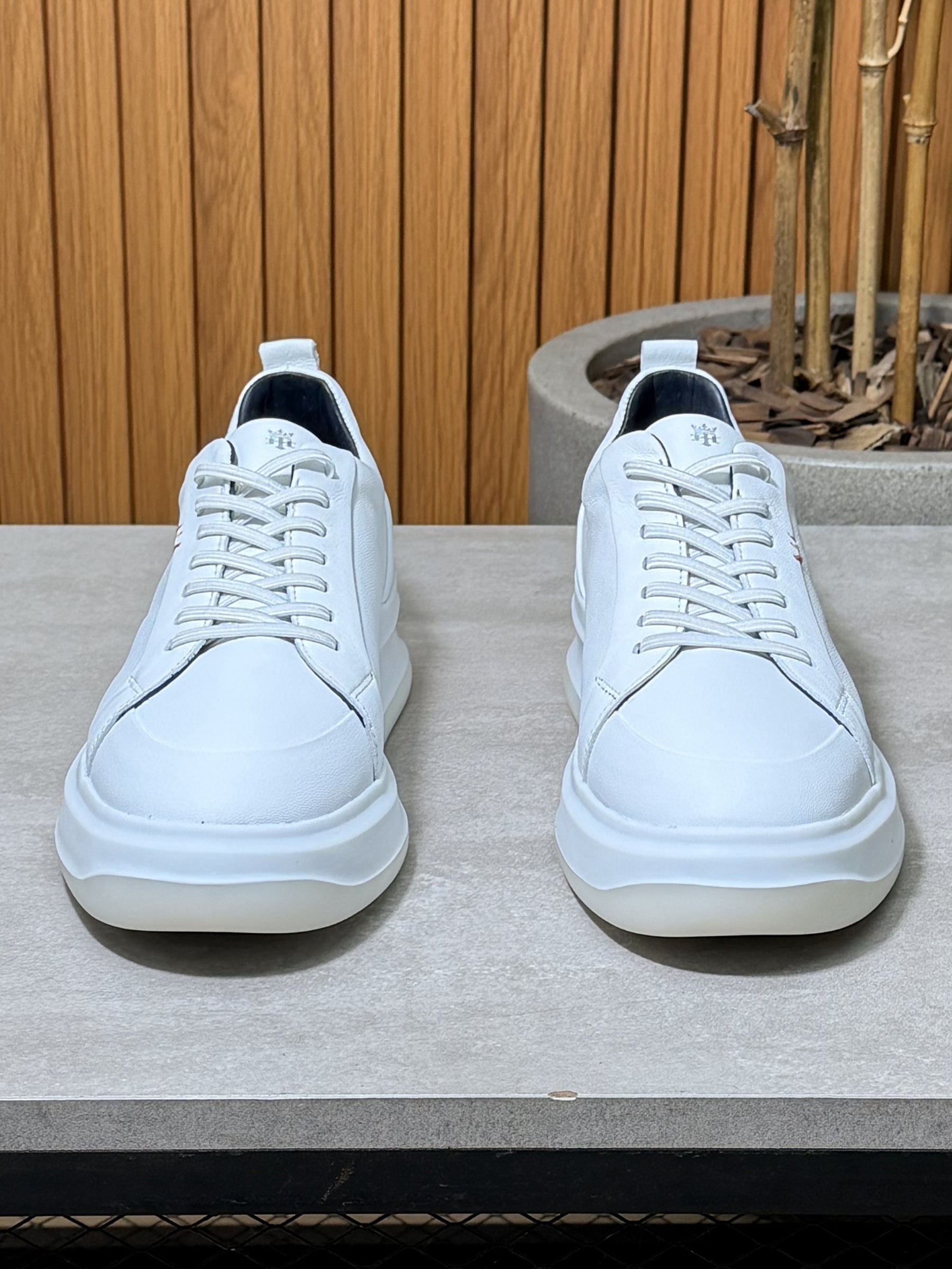 Sneaker Nobel True Hero
