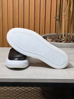 Sneaker Dock True Hero