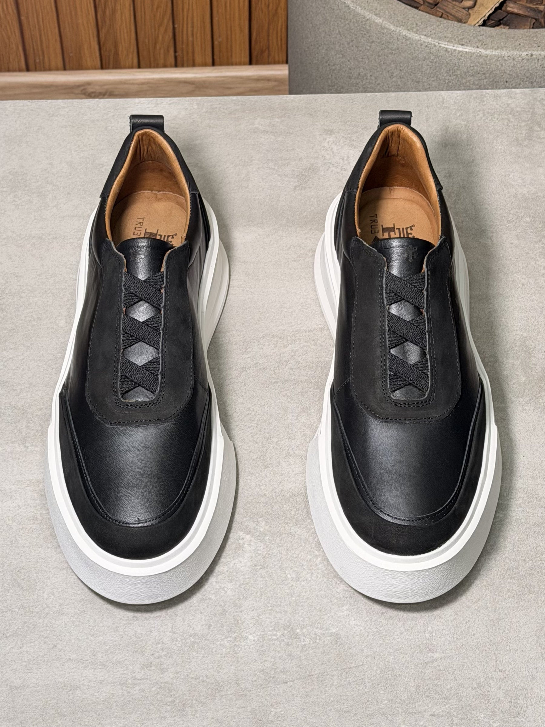 Sneaker Style True Hero